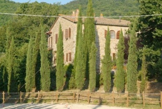 Toscana: Familienferien mit Pool und Reitgelegenheit
