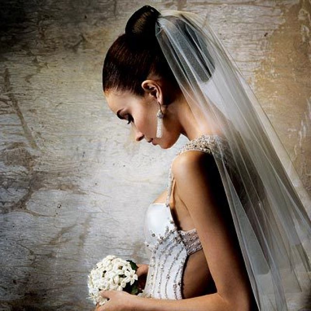 Hochzeit / Brautstyling /Luxury Glamour Braut Make-Up & Hairstyling von Profi.Ma - Hochzeitsorganisation - Wiesbaden