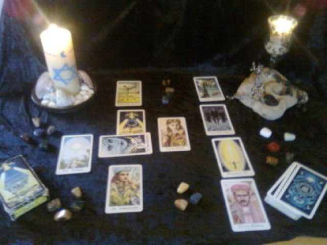 Pias Hexenring - Esoterik Pendel Horoskop - Hamminkeln