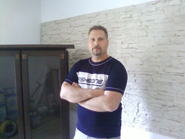 Siebenbürger Deutscher sucht Arbeit als Erntehelfer - Ernte Helfer - Ogra, Mures, Romania