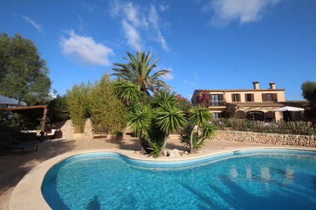 Große Luxus Finca Mallorca für bis zu 10 oder 12 Personen auf Mallorca mit Sau