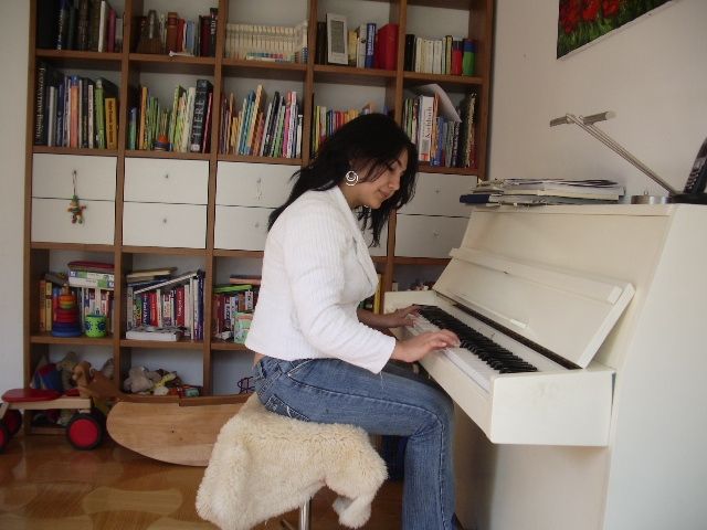 Au-Pair ab sofort!! Frankfurt am Main (oder in der nähe) - Au Pair - Düsseldorf