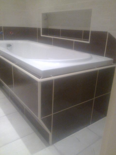 Erfahrener  ungarischer Fliesenleger sucht Aufträge - Baugewerbe - Geretsried