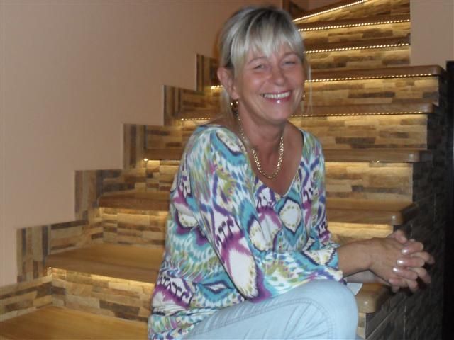 Biete 24 h Pflege + Betreuung an - 16 J. Erfahrung - deutschlandweit - Pflegedienst - Stuttgart