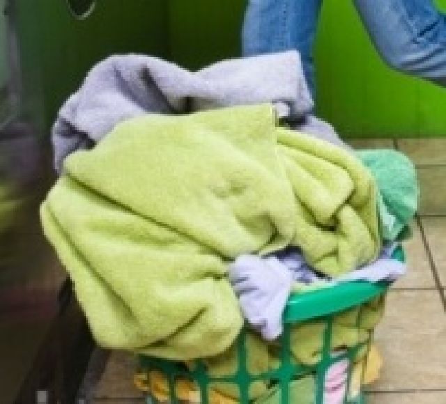 Bügeln und ausbessern Ihrer Wäsche  - Buegeln Waesche - Huntlosen