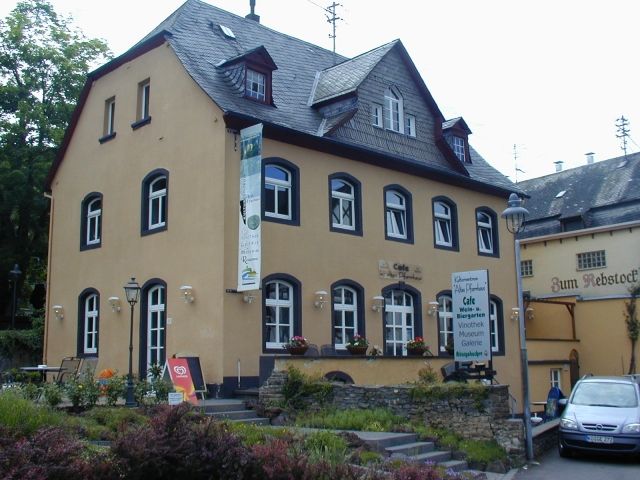 Eingerichtetes Cafe im Alten Pfarrhaus