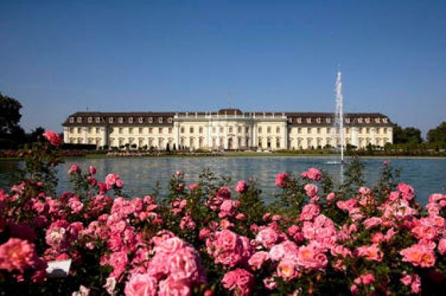 Au-Pair nach STUTTGART ab Mitte August für 1 Jahr, Russischspachig, gerne Ukrai - Au Pair - Stuttgart