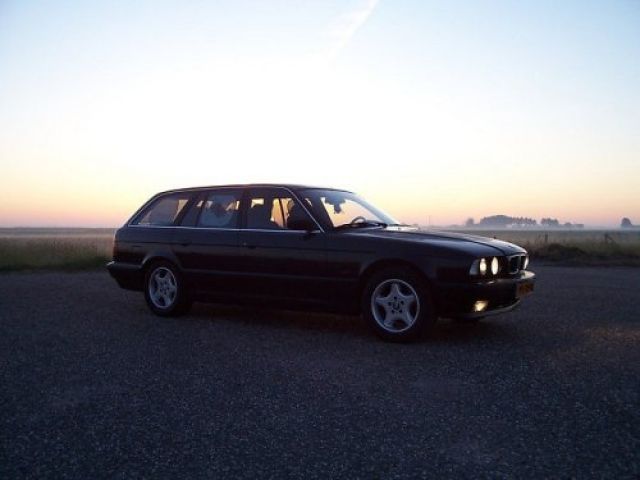 Privater Fahrdienst rund um die Uhr. Notfahrdienste. - Fahrdienst Chauffeur - Düsseldorf